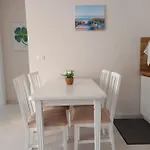 Avenir Apartamento *