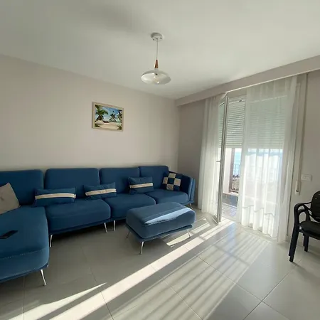 Avenir * Durrës